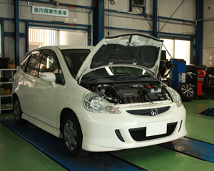 一般整備・車検・板金塗装のイメージ